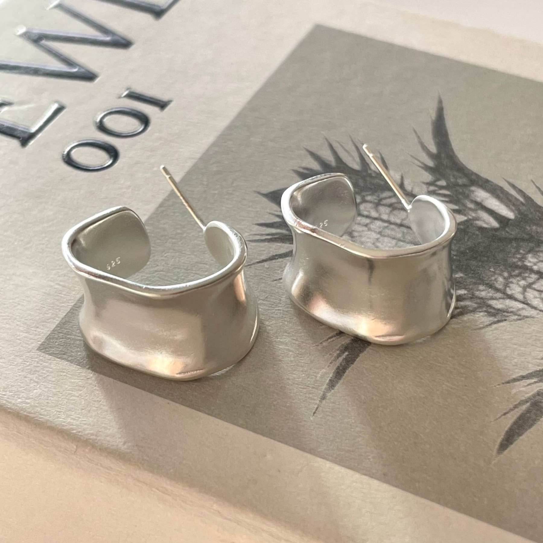minimalist sterling silver ring-0